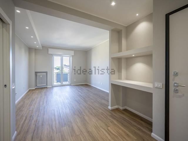 Appartamento in vendita di 95 m² in Viale Tanara Faustino