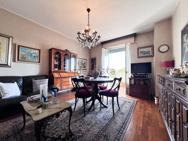 Appartamento in vendita di 95 m² in Viale Ungheria, 15