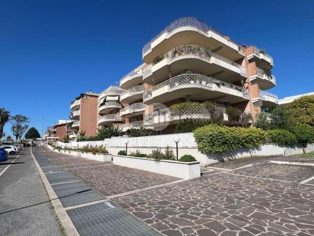 Appartamento in vendita di 96 m² in Largo Giuseppe Guastalla