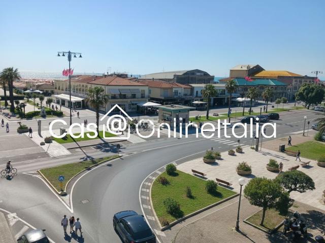 Appartamento in vendita di 96 m² in Piazza Massimo D&apos Azeglio, 51