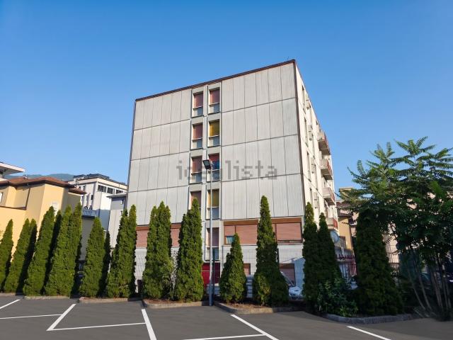 Appartamento in vendita di 96 m² in Via Torquato Taramelli