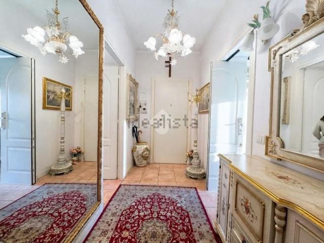 Appartamento in vendita di 96 m² in Via Trieste, 7
