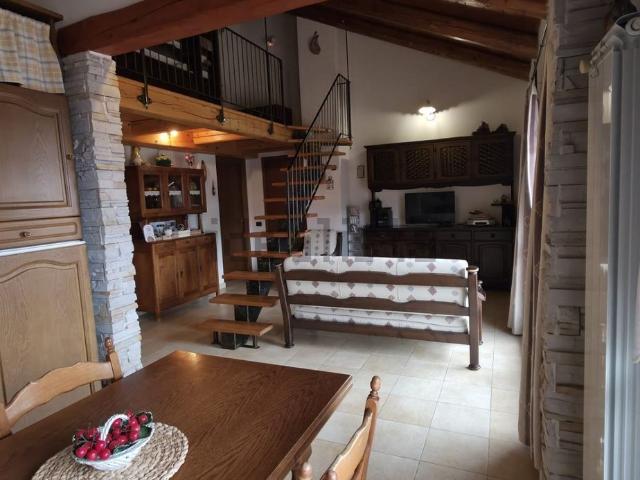 Appartamento in vendita di 96 m² in Via Vietta, 3