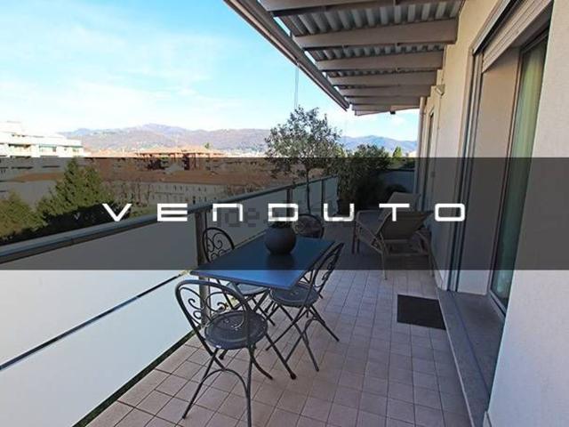 Appartamento in vendita di 96 m² in Via Angelo Maj
