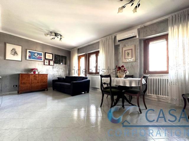 Appartamento in vendita di 96 m² in Via Angelo Viscogliosi