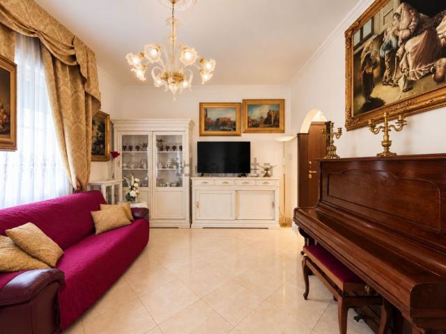 Appartamento in vendita di 96 m² in Via Bartolomeo Passarotti, 26