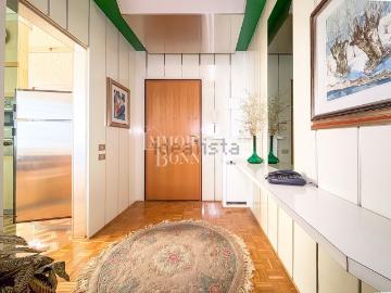 Appartamento in vendita di 96 m² in Via Carlo Bernasconi