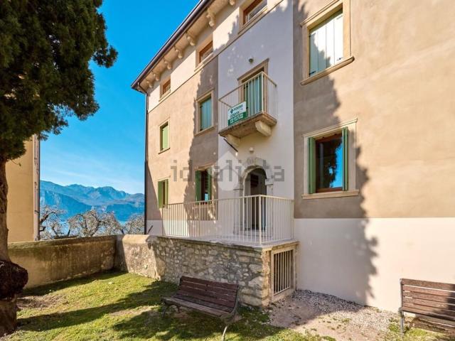 Appartamento in vendita di 96 m² in Via Chiesa, 3