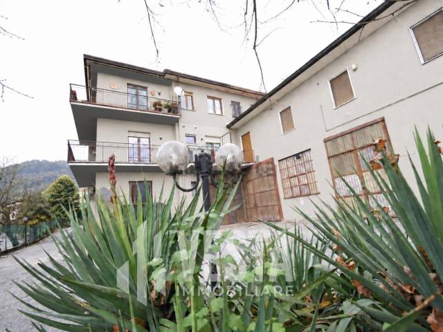 Appartamento in vendita di 96 m² in Via Como