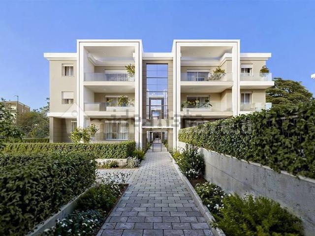 Appartamento in vendita di 96 m² in Via Cuneo