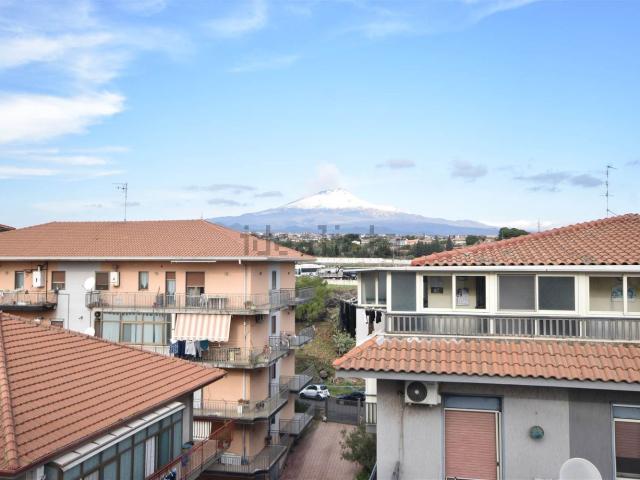 Appartamento in vendita di 96 m² in Via dei Giacinti, 23