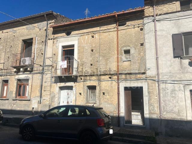 Appartamento in vendita di 96 m² in Via Del Popolo, 99