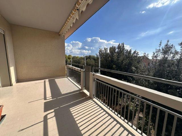 Appartamento in vendita di 96 m² in Via dell&apos Astronauta, 26