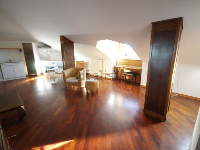Appartamento in vendita di 96 m² in Via delle Genziane, 12