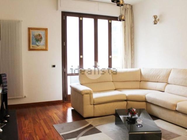 Appartamento in vendita di 96 m² in Via Domenico Cimarosa, 1
