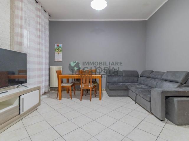 Appartamento in vendita di 96 m² in Via Emilia All&apos Ospizio, 72