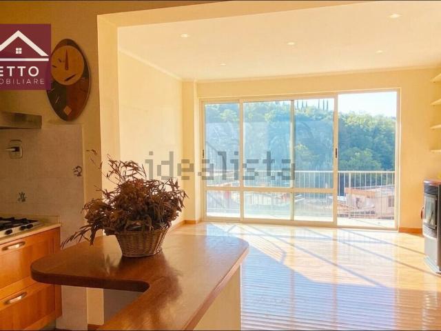 Appartamento in vendita di 96 m² in Via Ercole Nardi, 22