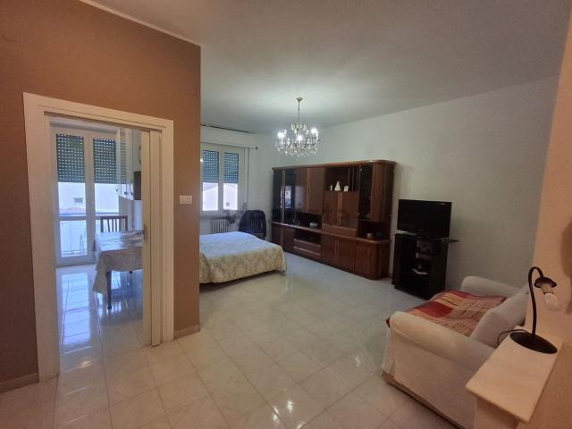 Appartamento in vendita di 96 m² in Via Eugenio Chiesa