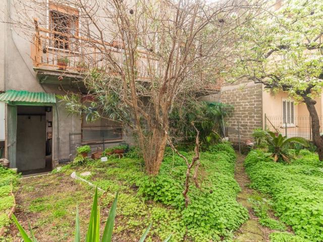 Appartamento in vendita di 96 m² in Via Firenze, 45
