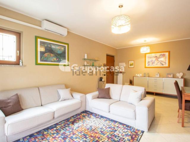 Appartamento in vendita di 96 m² in Via G. Falcone, 1