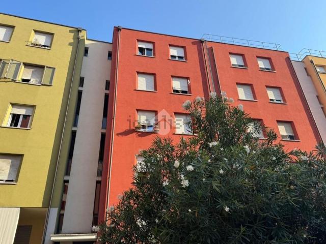 Appartamento in vendita di 96 m² in Via Gabriele D&apos Annunzio, 15