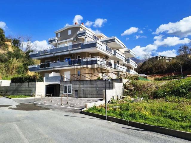 Appartamento in vendita di 96 m² in Via Gioacchino da Fiore