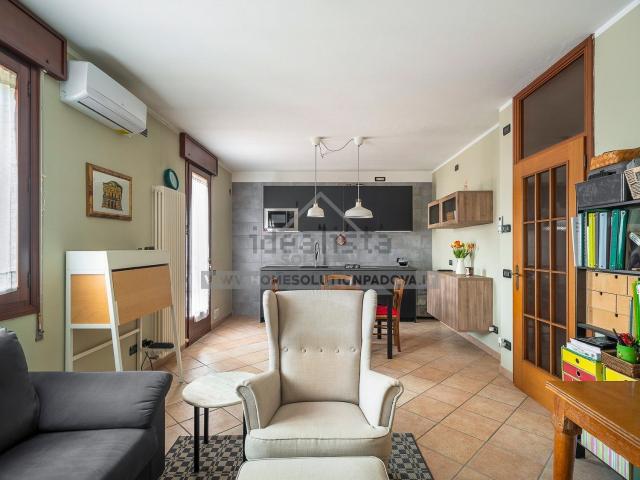 Appartamento in vendita di 96 m² in Via Giacomo Matteotti