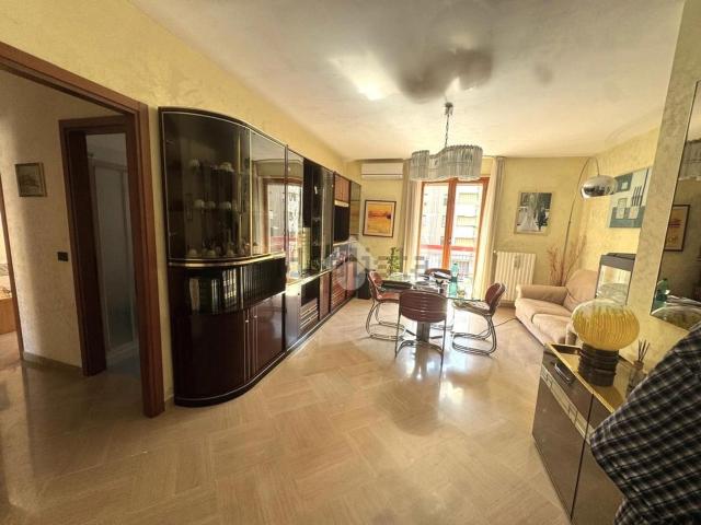 Appartamento in vendita di 96 m² in Via Giacomo Giacobelli