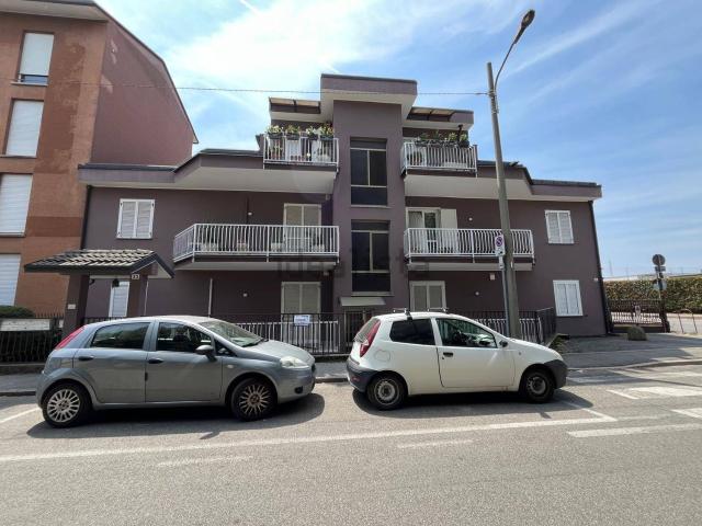 Appartamento in vendita di 96 m² in Via Giulio Tarra, 33