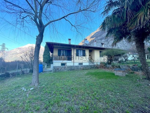 Appartamento in vendita di 96 m² in Via Lavaruzza, 1
