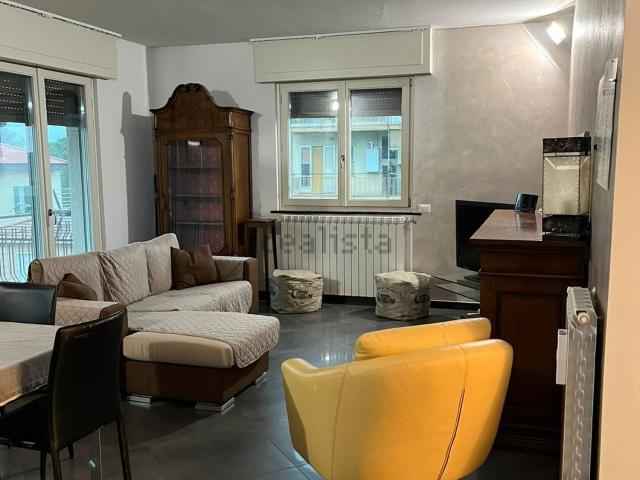 Appartamento in vendita di 96 m² in Via Ludovico Isnardi