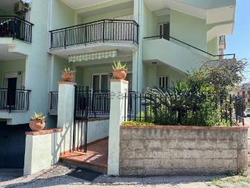 Appartamento in vendita di 96 m² in Via Mattarella Pier Santi
