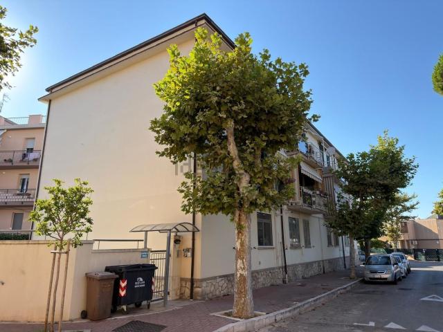 Appartamento in vendita di 96 m² in Via Nicola Marchiani, 11