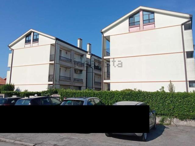 Appartamento in vendita di 96 m² in Via P. Nenni, 4