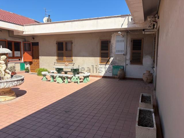 Appartamento in vendita di 96 m² in Via Parigi, 44