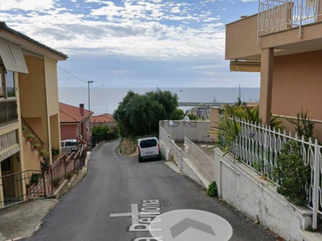 Appartamento in vendita di 96 m² in Via Peirona
