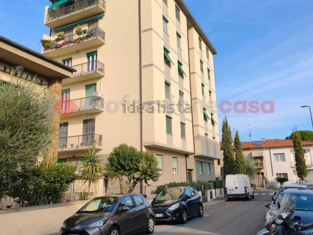 Appartamento in vendita di 96 m² in Via Renato Fucini