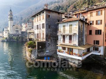 Appartamento in vendita di 96 m² in Via Regina