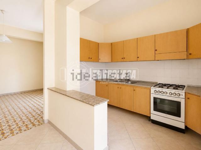 Appartamento in vendita di 96 m² in Via Roma, 170