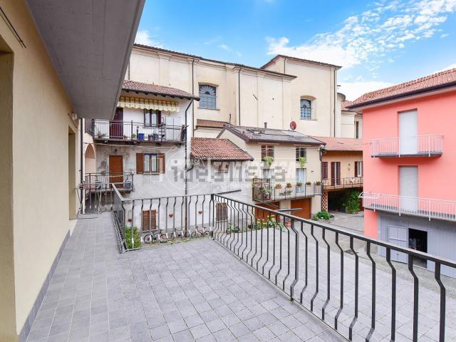 Appartamento in vendita di 96 m² in Via Roma, 1