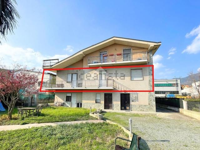 Appartamento in vendita di 96 m² in Via Sant&apos Ambrogio