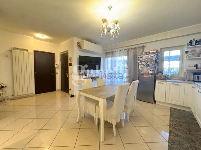 Appartamento in vendita di 96 m² in Via Sandro Pertini, 68