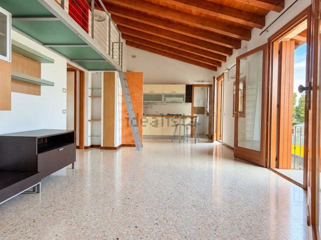 Appartamento in vendita di 96 m² in Via Silvio Pellico, 1