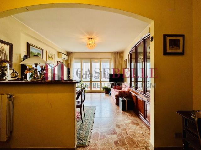 Appartamento in vendita di 96 m² in Viale Cristoforo Colombo, 96