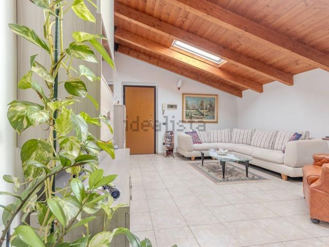 Appartamento in vendita di 96 m² in Viale della Repubblica, 4