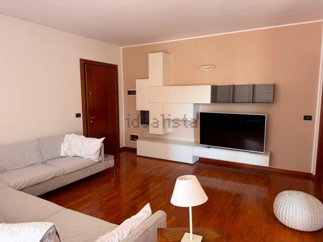 Appartamento in vendita di 96 m² in Viale Trento, 208