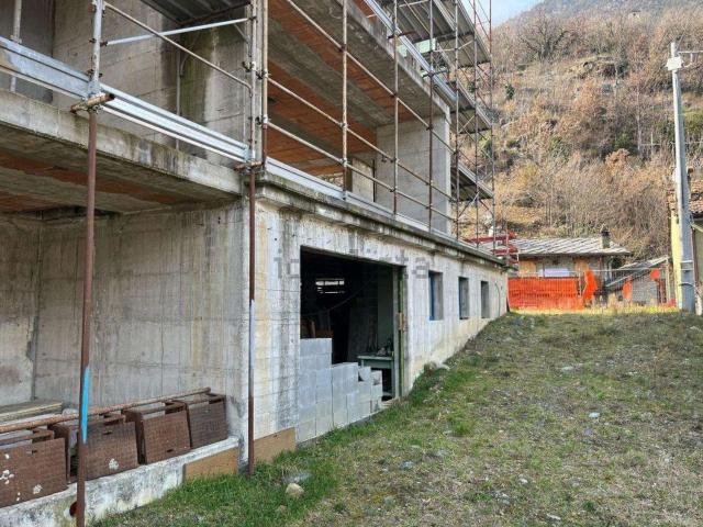 Appartamento in vendita di 980 m² in Frazione Fabbrica