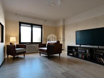 Appartamento in vendita di 98 m² in Corso Giacomo Matteotti, 195