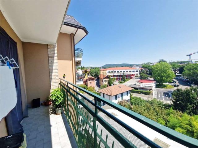 Appartamento in vendita di 98 m² in Corso Giacomo Matteotti, 10