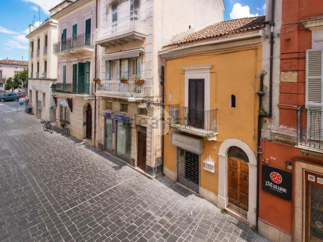 Appartamento in vendita di 98 m² in Corso Vittorio Emanuele, 18